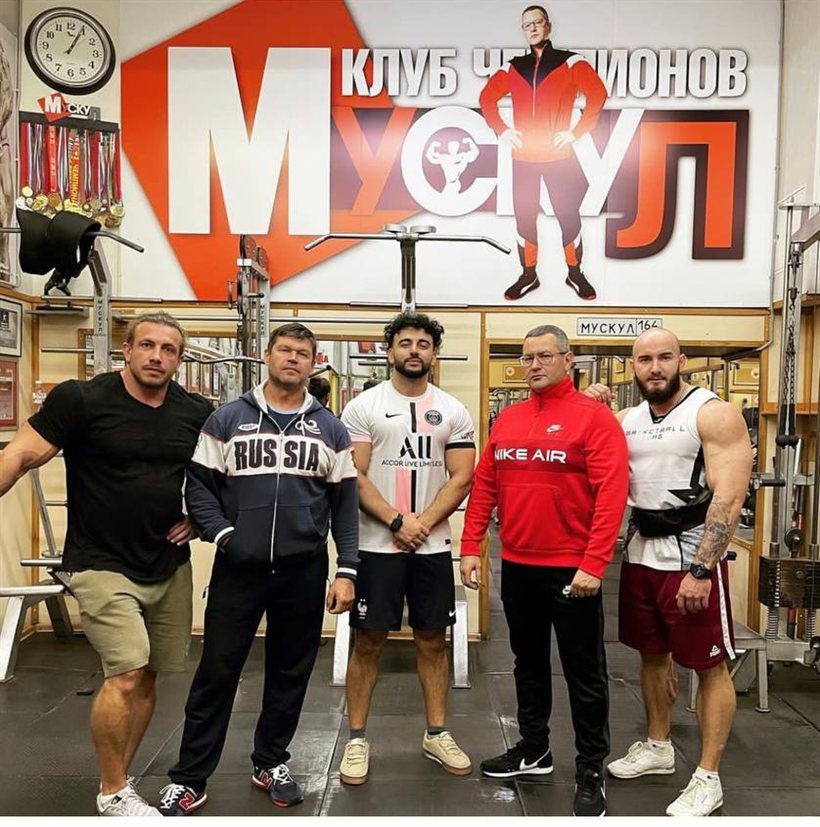 Тренировки в клубе чемпионов Мускул